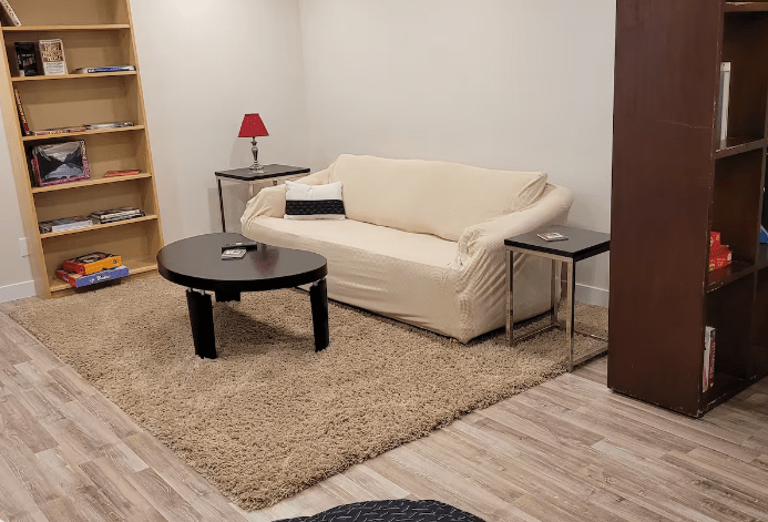 Private Suite with Breakfast - Med. dog friendly