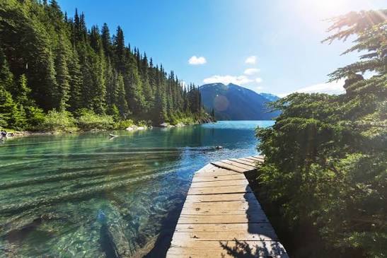 BC dock into beautiful moutain country